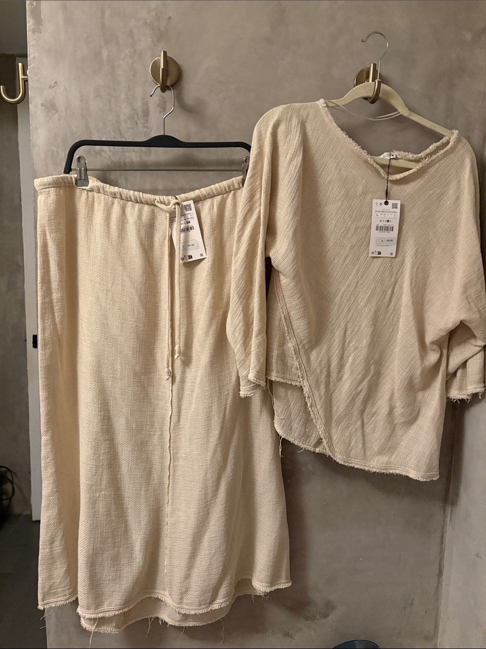 Zara Cream Textured Lounge Top & Drawstring Skirt Set
